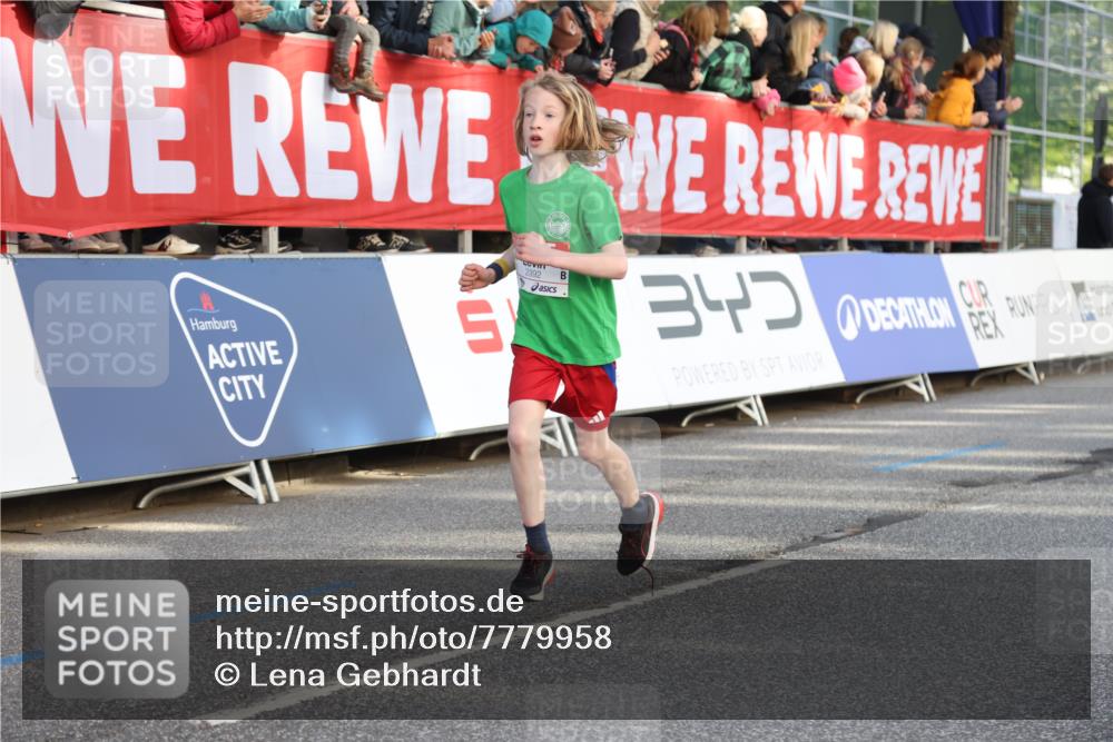 25.04.2025 - Das Zehntel Lena Gebhardt http://msf.ph/oto/7779958 26.04.2025 08:51:16 Ziel 1080, 1087, 1114, 1484, 1748, 1781, 1787, 1922, 2321, 2325, 2356, 2392, 2474, 2643, 2667, 2672, 2709, 2711, 2718, 2731, 2734, 2778, 2795, 2827, 2832, 2840, 2914, 2919, 2935, 3040, 3097, 3231, 3415, 3710, 3782, 3808, 3865 meine-sportfotos.de