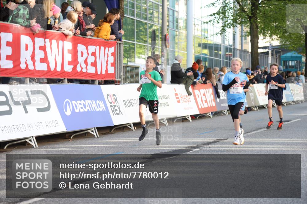 25.04.2025 - Das Zehntel Lena Gebhardt http://msf.ph/oto/7780012 26.04.2025 08:51:18 Ziel 1080, 1087, 1114, 1484, 1488, 1748, 1781, 1787, 1922, 2321, 2325, 2356, 2392, 2474, 2643, 2667, 2672, 2709, 2711, 2718, 2731, 2734, 2778, 2795, 2827, 2832, 2840, 2914, 2919, 3040, 3097, 3099, 3231, 3415, 3710, 3782, 3808, 3865 meine-sportfotos.de