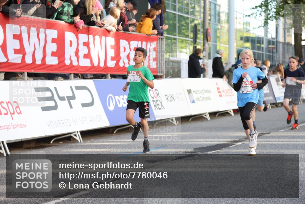 25.04.2025 - Das Zehntel Lena Gebhardt http://msf.ph/oto/7780046 26.04.2025 08:51:19 Ziel 1080, 1087, 1114, 1484, 1488, 1748, 1781, 1787, 1922, 2309, 2321, 2325, 2356, 2392, 2474, 2643, 2667, 2672, 2709, 2711, 2718, 2731, 2734, 2778, 2795, 2827, 2832, 2840, 2914, 2919, 3040, 3097, 3099, 3231, 3415, 3710, 3782, 3808, 3865 meine-sportfotos.de