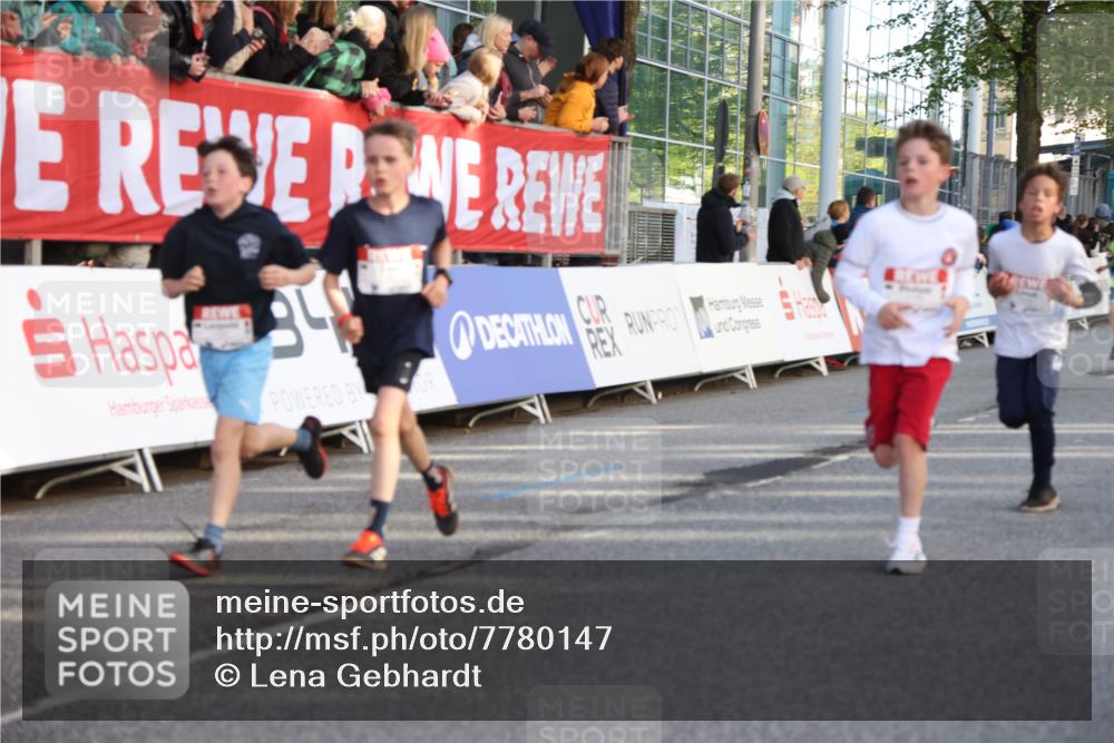 25.04.2025 - Das Zehntel Lena Gebhardt http://msf.ph/oto/7780147 26.04.2025 08:51:21 Ziel 1080, 1087, 1114, 1484, 1488, 1748, 1757, 1781, 1787, 1922, 2309, 2325, 2356, 2392, 2474, 2667, 2672, 2709, 2718, 2731, 2734, 2778, 2795, 2827, 2832, 2848, 2914, 2919, 3040, 3097, 3099, 3188, 3231, 3415, 3710, 3782, 3808, 3865, 3877 meine-sportfotos.de