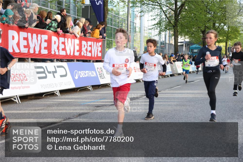 25.04.2025 - Das Zehntel Lena Gebhardt http://msf.ph/oto/7780200 26.04.2025 08:51:22 Ziel 1080, 1087, 1114, 1484, 1488, 1546, 1748, 1757, 1781, 1787, 1922, 1943, 2309, 2325, 2356, 2392, 2474, 2621, 2667, 2672, 2709, 2718, 2734, 2778, 2795, 2827, 2832, 2848, 2914, 2919, 3040, 3097, 3099, 3188, 3231, 3415, 3710, 3782, 3808, 3865, 3877 meine-sportfotos.de