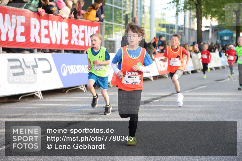 25.04.2025 - Das Zehntel Lena Gebhardt http://msf.ph/oto/7780345 26.04.2025 08:51:25 Ziel 1080, 1087, 1114, 1484, 1488, 1546, 1748, 1757, 1781, 1787, 1922, 1943, 2010, 2309, 2356, 2392, 2474, 2621, 2667, 2672, 2709, 2718, 2734, 2778, 2795, 2827, 2832, 2848, 2853, 2914, 2919, 2960, 3040, 3049, 3097, 3099, 3188, 3231, 3415, 3710, 3782, 3808, 3865, 3877 meine-sportfotos.de