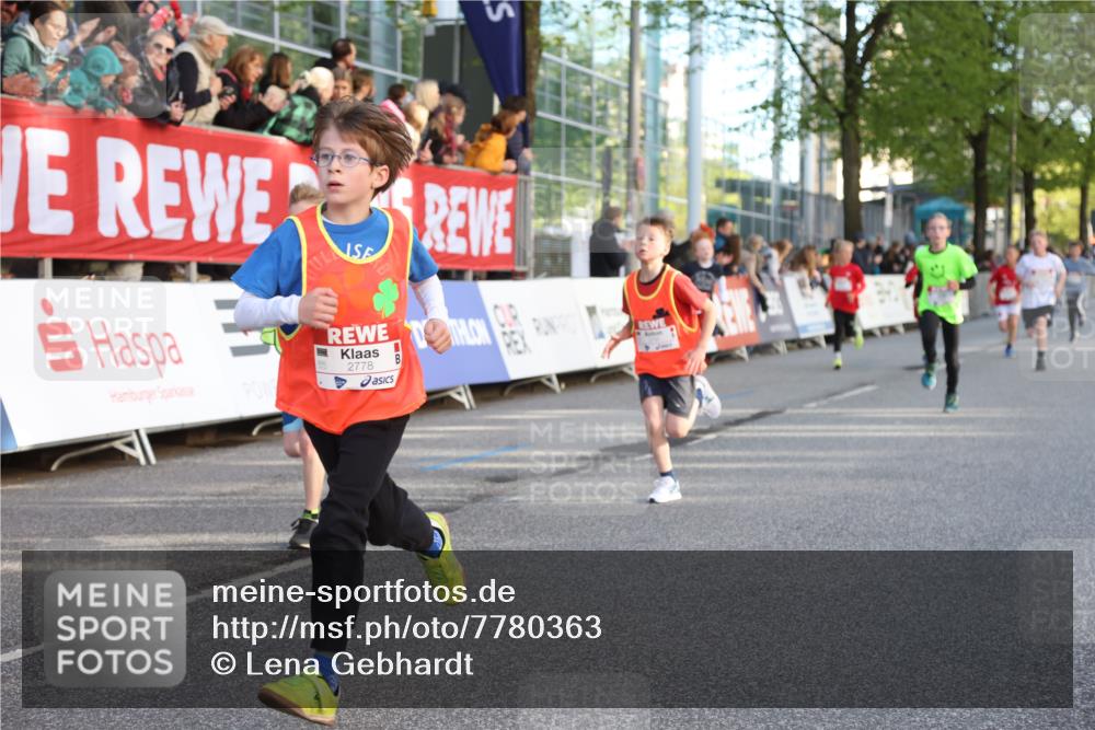 25.04.2025 - Das Zehntel Lena Gebhardt http://msf.ph/oto/7780363 26.04.2025 08:51:25 Ziel 1080, 1087, 1114, 1484, 1488, 1546, 1748, 1757, 1781, 1787, 1922, 1943, 2010, 2309, 2356, 2392, 2474, 2621, 2667, 2672, 2709, 2718, 2734, 2778, 2795, 2827, 2832, 2848, 2853, 2914, 2919, 2960, 3040, 3049, 3097, 3099, 3188, 3231, 3415, 3710, 3782, 3808, 3865, 3877 meine-sportfotos.de