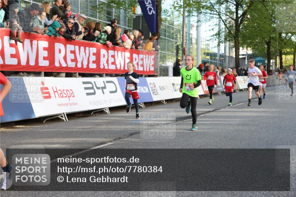 25.04.2025 - Das Zehntel Lena Gebhardt http://msf.ph/oto/7780384 26.04.2025 08:51:27 Ziel 1080, 1087, 1177, 1484, 1488, 1546, 1748, 1757, 1781, 1787, 1922, 1943, 2010, 2213, 2309, 2348, 2356, 2392, 2474, 2621, 2667, 2672, 2684, 2709, 2718, 2734, 2778, 2795, 2827, 2832, 2848, 2853, 2907, 2914, 2919, 2960, 3040, 3049, 3097, 3099, 3188, 3231, 3415, 3710, 3808, 3865, 3877 meine-sportfotos.de