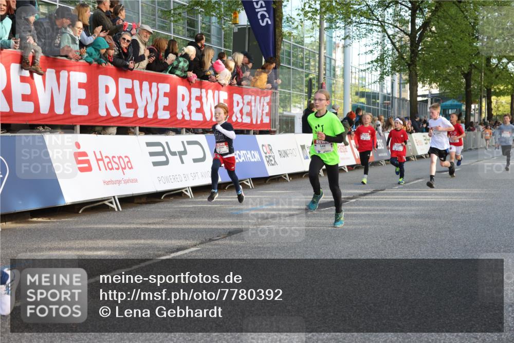 25.04.2025 - Das Zehntel Lena Gebhardt http://msf.ph/oto/7780392 26.04.2025 08:51:27 Ziel 1080, 1087, 1177, 1484, 1488, 1546, 1748, 1757, 1781, 1787, 1922, 1943, 2010, 2213, 2309, 2348, 2356, 2392, 2474, 2621, 2667, 2672, 2684, 2709, 2718, 2734, 2778, 2795, 2827, 2832, 2848, 2853, 2907, 2914, 2919, 2960, 3040, 3049, 3097, 3099, 3188, 3231, 3415, 3710, 3808, 3865, 3877 meine-sportfotos.de