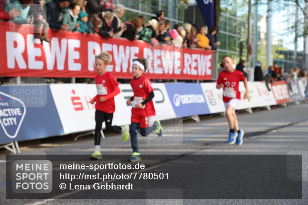 25.04.2025 - Das Zehntel Lena Gebhardt http://msf.ph/oto/7780501 26.04.2025 08:51:29 Ziel 1080, 1087, 1177, 1484, 1488, 1546, 1748, 1757, 1781, 1787, 1922, 1943, 2010, 2213, 2309, 2348, 2356, 2392, 2474, 2505, 2621, 2644, 2667, 2672, 2684, 2700, 2709, 2718, 2778, 2795, 2827, 2832, 2848, 2853, 2907, 2914, 2919, 2960, 3040, 3049, 3066, 3097, 3099, 3188, 3231, 3415, 3710, 3808, 3865, 3877 meine-sportfotos.de