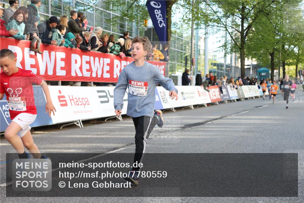 25.04.2025 - Das Zehntel Lena Gebhardt http://msf.ph/oto/7780559 26.04.2025 08:51:31 Ziel 1080, 1087, 1177, 1484, 1488, 1546, 1748, 1757, 1781, 1787, 1922, 1943, 2010, 2213, 2309, 2348, 2356, 2392, 2474, 2505, 2621, 2644, 2667, 2672, 2684, 2700, 2709, 2718, 2778, 2779, 2795, 2827, 2832, 2848, 2853, 2907, 2914, 2919, 2960, 2975, 3040, 3049, 3066, 3097, 3099, 3188, 3231, 3415, 3538, 3710, 3808, 3865, 3877 meine-sportfotos.de