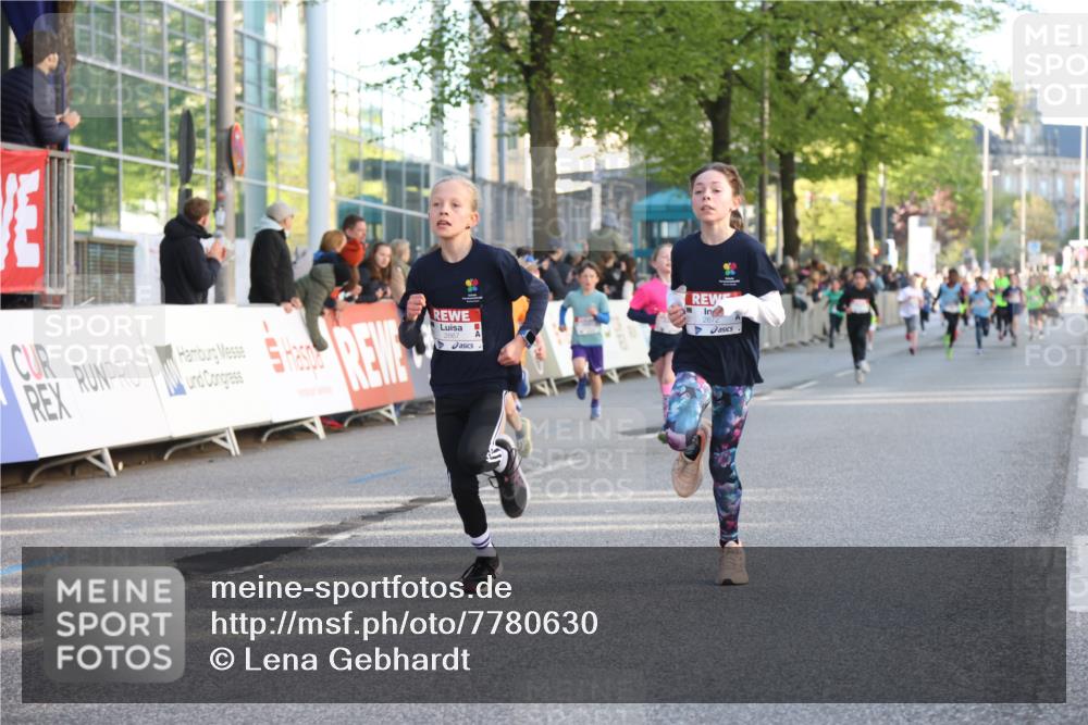 25.04.2025 - Das Zehntel Lena Gebhardt http://msf.ph/oto/7780630 26.04.2025 08:51:33 Ziel 1080, 1087, 1113, 1177, 1488, 1546, 1748, 1757, 1781, 1787, 1922, 1943, 2010, 2213, 2309, 2348, 2356, 2392, 2474, 2505, 2621, 2644, 2667, 2672, 2684, 2700, 2718, 2779, 2795, 2827, 2832, 2848, 2853, 2907, 2914, 2919, 2960, 2975, 3040, 3049, 3066, 3097, 3099, 3188, 3231, 3415, 3486, 3538, 3710, 3808, 3877 meine-sportfotos.de