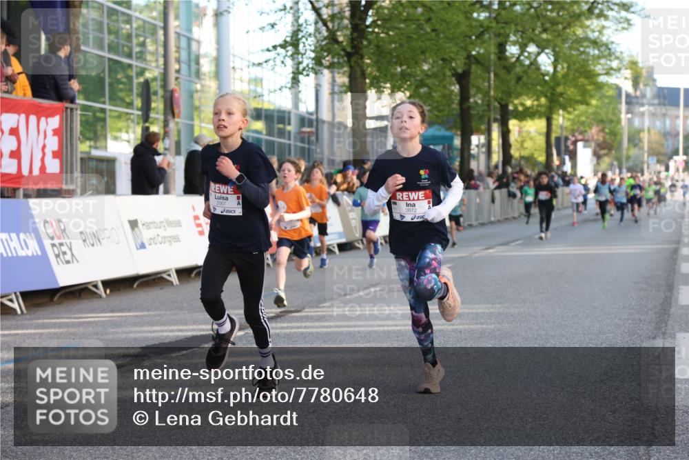 25.04.2025 - Das Zehntel Lena Gebhardt http://msf.ph/oto/7780648 26.04.2025 08:51:33 Ziel 1080, 1087, 1113, 1177, 1488, 1546, 1748, 1757, 1781, 1787, 1922, 1943, 2010, 2213, 2309, 2348, 2356, 2392, 2474, 2505, 2621, 2644, 2667, 2672, 2684, 2700, 2718, 2779, 2795, 2827, 2832, 2848, 2853, 2907, 2914, 2919, 2960, 2975, 3040, 3049, 3066, 3097, 3099, 3188, 3231, 3415, 3486, 3538, 3710, 3808, 3877 meine-sportfotos.de