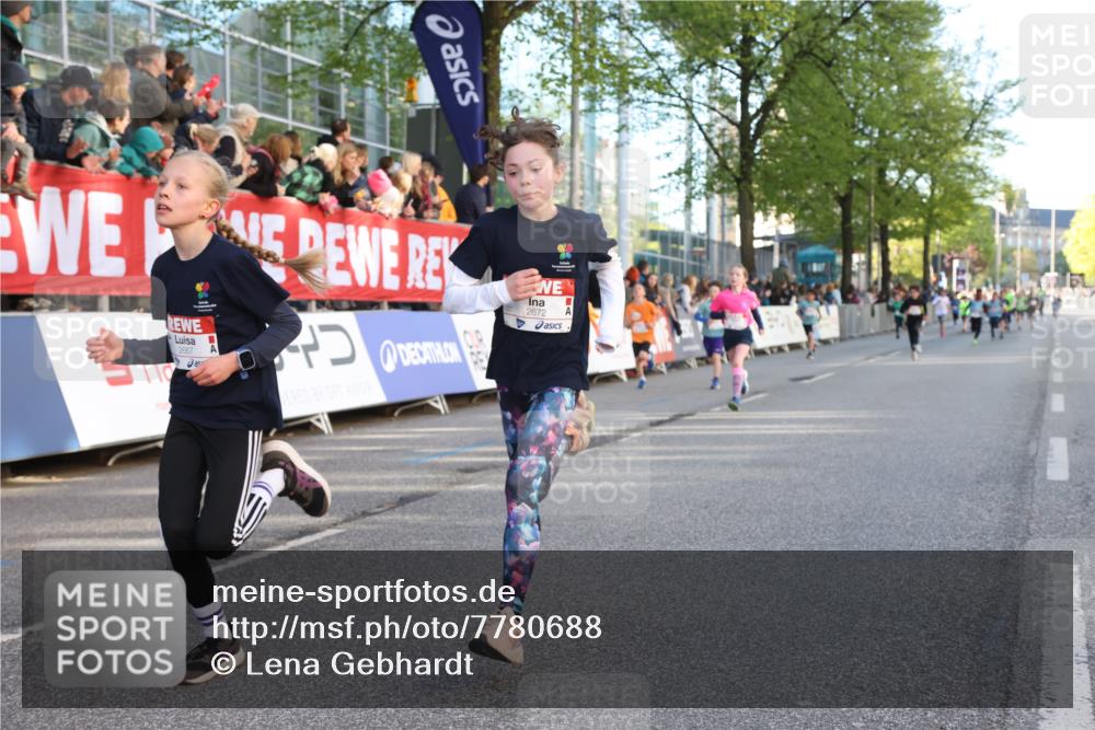 25.04.2025 - Das Zehntel Lena Gebhardt http://msf.ph/oto/7780688 26.04.2025 08:51:34 Ziel 1080, 1087, 1113, 1177, 1488, 1546, 1621, 1757, 1781, 1787, 1922, 1943, 2010, 2213, 2309, 2348, 2356, 2505, 2621, 2644, 2667, 2672, 2684, 2700, 2718, 2779, 2795, 2827, 2832, 2848, 2853, 2907, 2914, 2919, 2960, 2975, 3040, 3049, 3066, 3097, 3099, 3188, 3231, 3415, 3486, 3538, 3710, 3808, 3856, 3877 meine-sportfotos.de