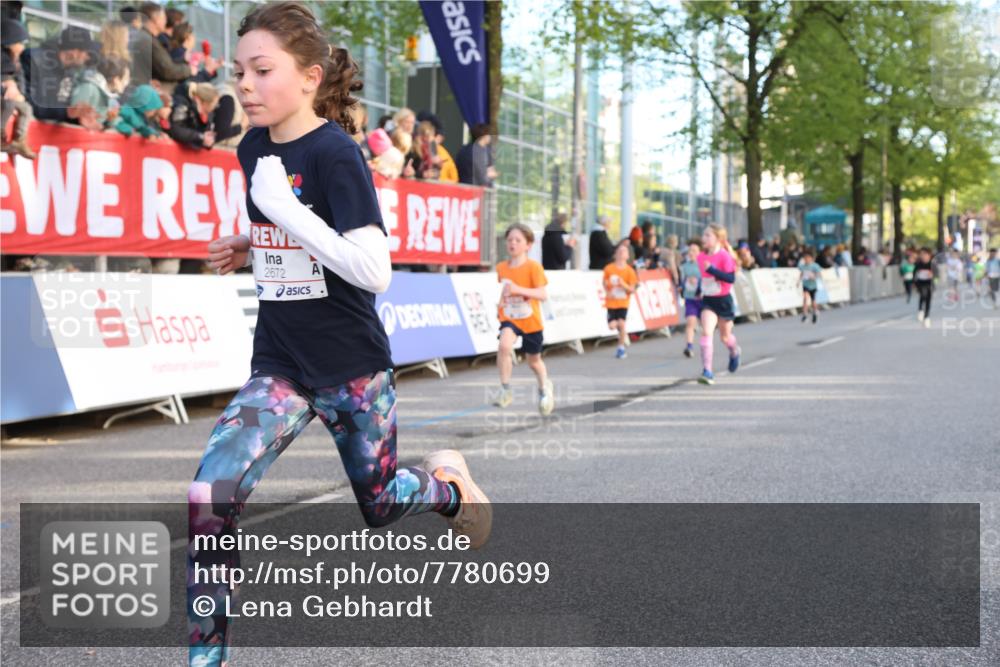 25.04.2025 - Das Zehntel Lena Gebhardt http://msf.ph/oto/7780699 26.04.2025 08:51:35 Ziel 1080, 1087, 1113, 1171, 1177, 1488, 1546, 1621, 1757, 1781, 1787, 1922, 1943, 2010, 2213, 2309, 2348, 2356, 2481, 2505, 2621, 2644, 2667, 2672, 2684, 2700, 2718, 2779, 2795, 2827, 2832, 2848, 2853, 2907, 2914, 2919, 2960, 2975, 3040, 3049, 3066, 3097, 3099, 3188, 3415, 3486, 3538, 3710, 3808, 3856, 3877 meine-sportfotos.de
