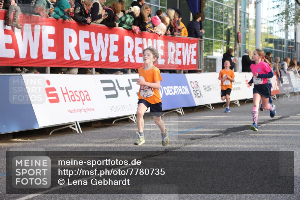 25.04.2025 - Das Zehntel Lena Gebhardt http://msf.ph/oto/7780735 26.04.2025 08:51:35 Ziel 1080, 1087, 1113, 1171, 1177, 1488, 1546, 1621, 1757, 1781, 1787, 1922, 1943, 2010, 2213, 2309, 2348, 2356, 2481, 2505, 2621, 2644, 2667, 2672, 2684, 2700, 2718, 2779, 2795, 2827, 2832, 2848, 2853, 2907, 2914, 2919, 2960, 2975, 3040, 3049, 3066, 3097, 3099, 3188, 3415, 3486, 3538, 3710, 3808, 3856, 3877 meine-sportfotos.de