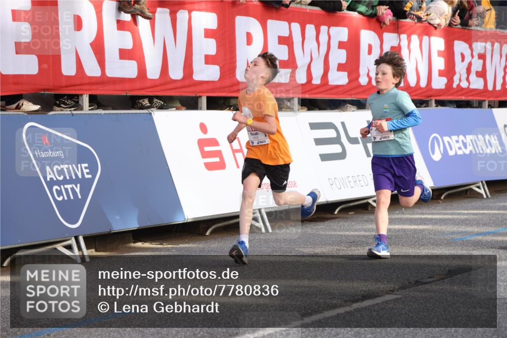 25.04.2025 - Das Zehntel Lena Gebhardt http://msf.ph/oto/7780836 26.04.2025 08:51:37 Ziel 1112, 1113, 1171, 1177, 1488, 1546, 1621, 1757, 1781, 1787, 1922, 1943, 2010, 2213, 2309, 2348, 2481, 2505, 2621, 2644, 2667, 2672, 2684, 2700, 2779, 2795, 2848, 2853, 2907, 2914, 2919, 2960, 2975, 3040, 3049, 3066, 3097, 3099, 3188, 3415, 3486, 3538, 3710, 3808, 3856, 3873, 3877 meine-sportfotos.de