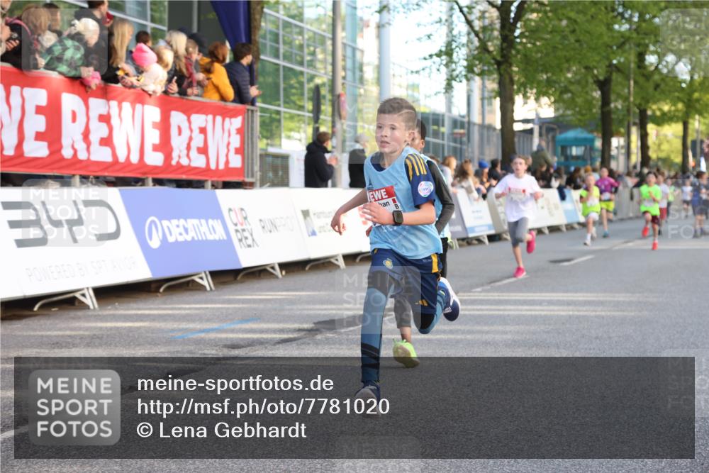 25.04.2025 - Das Zehntel Lena Gebhardt http://msf.ph/oto/7781020 26.04.2025 08:51:41 Ziel 1112, 1113, 1171, 1177, 1488, 1546, 1621, 1757, 1781, 1787, 1922, 1943, 2010, 2213, 2309, 2348, 2481, 2505, 2621, 2644, 2667, 2672, 2684, 2700, 2779, 2848, 2853, 2907, 2914, 2919, 2960, 2975, 3049, 3066, 3097, 3099, 3188, 3415, 3486, 3538, 3710, 3720, 3808, 3856, 3873, 3877 meine-sportfotos.de