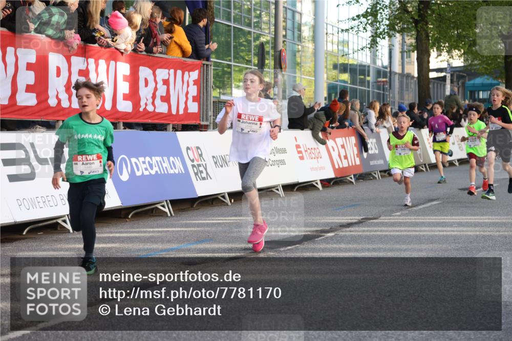 25.04.2025 - Das Zehntel Lena Gebhardt http://msf.ph/oto/7781170 26.04.2025 08:51:43 Ziel 1112, 1113, 1171, 1177, 1488, 1546, 1621, 1757, 1781, 1788, 1922, 1943, 2010, 2213, 2309, 2348, 2481, 2505, 2621, 2644, 2667, 2672, 2684, 2700, 2779, 2848, 2853, 2907, 2914, 2919, 2960, 2975, 3049, 3066, 3097, 3099, 3188, 3415, 3486, 3538, 3710, 3720, 3808, 3856, 3873, 3877 meine-sportfotos.de
