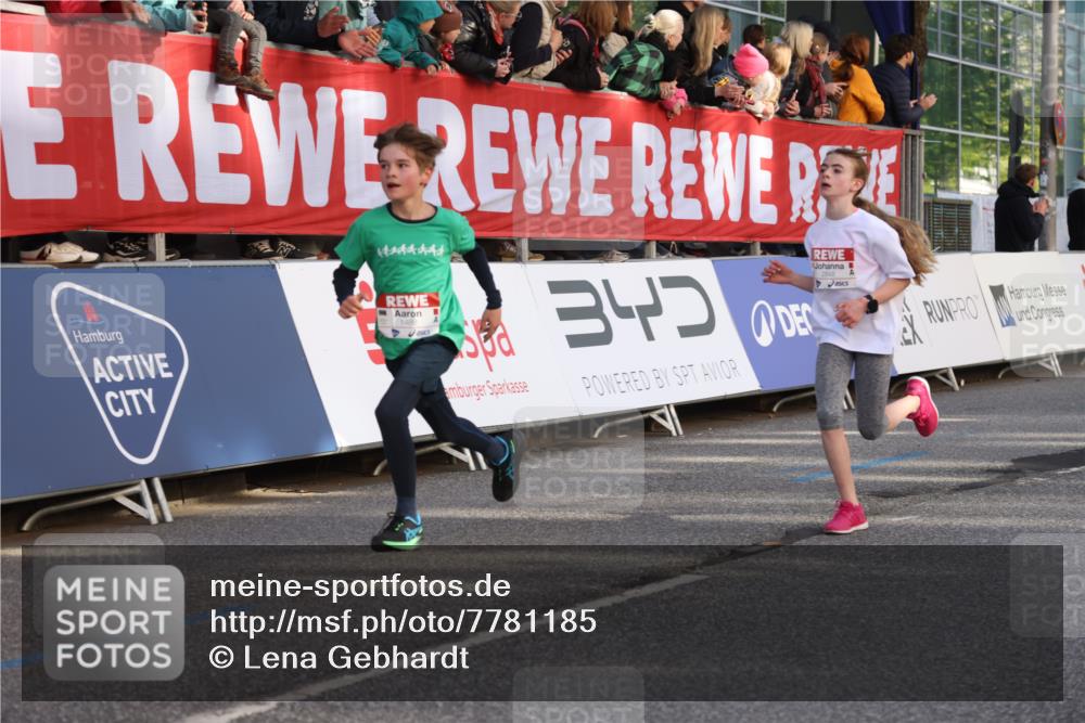 25.04.2025 - Das Zehntel Lena Gebhardt http://msf.ph/oto/7781185 26.04.2025 08:51:44 Ziel 1112, 1113, 1171, 1177, 1488, 1546, 1621, 1757, 1788, 1922, 1943, 2010, 2213, 2309, 2348, 2481, 2505, 2621, 2644, 2684, 2700, 2779, 2848, 2853, 2907, 2914, 2919, 2960, 2975, 3049, 3066, 3097, 3099, 3188, 3415, 3486, 3538, 3720, 3808, 3856, 3873, 3877 meine-sportfotos.de