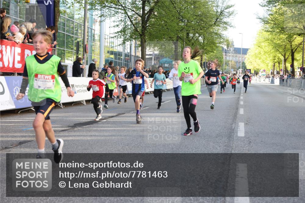 25.04.2025 - Das Zehntel Lena Gebhardt http://msf.ph/oto/7781463 26.04.2025 08:51:50 Ziel 1112, 1113, 1171, 1177, 1208, 1232, 1488, 1546, 1621, 1654, 1757, 1788, 1939, 1943, 2010, 2015, 2213, 2309, 2348, 2481, 2505, 2621, 2644, 2684, 2700, 2779, 2848, 2853, 2907, 2914, 2960, 2975, 3049, 3066, 3099, 3188, 3404, 3415, 3450, 3486, 3538, 3595, 3720, 3856, 3873, 3877 meine-sportfotos.de