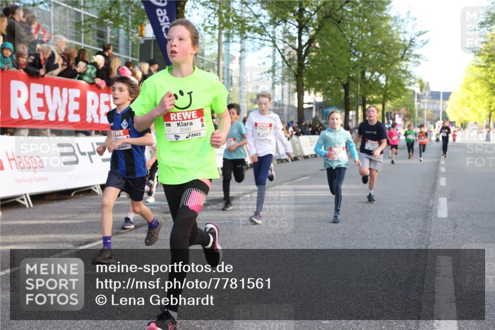 25.04.2025 - Das Zehntel Lena Gebhardt http://msf.ph/oto/7781561 26.04.2025 08:51:51 Ziel 1112, 1113, 1171, 1177, 1208, 1232, 1488, 1546, 1621, 1654, 1757, 1788, 1939, 1943, 2010, 2015, 2213, 2309, 2348, 2481, 2505, 2621, 2644, 2684, 2700, 2779, 2848, 2853, 2907, 2914, 2960, 2975, 3049, 3060, 3066, 3099, 3188, 3404, 3450, 3486, 3516, 3530, 3538, 3595, 3720, 3856, 3873, 3877 meine-sportfotos.de