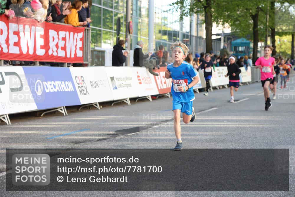 25.04.2025 - Das Zehntel Lena Gebhardt http://msf.ph/oto/7781700 26.04.2025 08:51:54 Ziel 1112, 1113, 1171, 1177, 1207, 1208, 1232, 1546, 1621, 1654, 1757, 1788, 1939, 1943, 2010, 2015, 2149, 2161, 2213, 2309, 2348, 2481, 2505, 2621, 2644, 2684, 2700, 2779, 2848, 2853, 2907, 2960, 2975, 3049, 3060, 3066, 3188, 3404, 3450, 3486, 3516, 3530, 3538, 3595, 3720, 3856, 3873, 3877 meine-sportfotos.de
