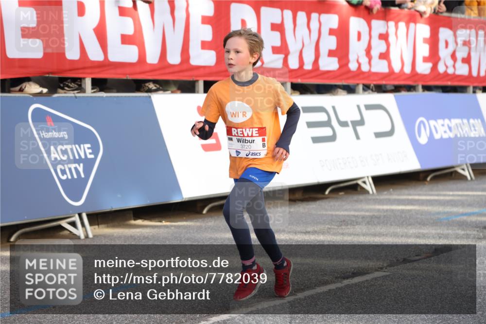 25.04.2025 - Das Zehntel Lena Gebhardt http://msf.ph/oto/7782039 26.04.2025 08:52:01 Ziel 1112, 1113, 1166, 1171, 1176, 1177, 1188, 1207, 1208, 1232, 1245, 1621, 1654, 1788, 1939, 2015, 2023, 2149, 2161, 2213, 2216, 2348, 2355, 2481, 2505, 2644, 2684, 2700, 2779, 2886, 2907, 2975, 3060, 3066, 3160, 3161, 3212, 3404, 3407, 3450, 3486, 3496, 3516, 3530, 3538, 3595, 3720, 3856, 3873 meine-sportfotos.de
