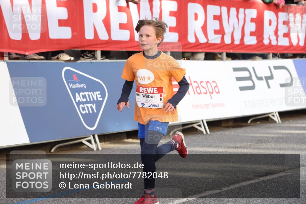 25.04.2025 - Das Zehntel Lena Gebhardt http://msf.ph/oto/7782048 26.04.2025 08:52:01 Ziel 1112, 1113, 1166, 1171, 1176, 1177, 1188, 1207, 1208, 1232, 1245, 1621, 1654, 1788, 1939, 2015, 2023, 2149, 2161, 2213, 2216, 2348, 2355, 2481, 2505, 2644, 2684, 2700, 2779, 2886, 2907, 2975, 3060, 3066, 3160, 3161, 3212, 3404, 3407, 3450, 3486, 3496, 3516, 3530, 3538, 3595, 3720, 3856, 3873 meine-sportfotos.de