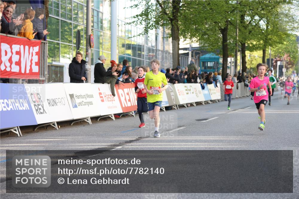 25.04.2025 - Das Zehntel Lena Gebhardt http://msf.ph/oto/7782140 26.04.2025 08:52:04 Ziel 1112, 1113, 1166, 1171, 1176, 1188, 1207, 1208, 1232, 1245, 1621, 1654, 1788, 1939, 2015, 2023, 2149, 2161, 2216, 2355, 2481, 2505, 2779, 2886, 2975, 3060, 3066, 3160, 3161, 3212, 3404, 3407, 3450, 3486, 3496, 3516, 3530, 3538, 3595, 3720, 3856, 3873 meine-sportfotos.de