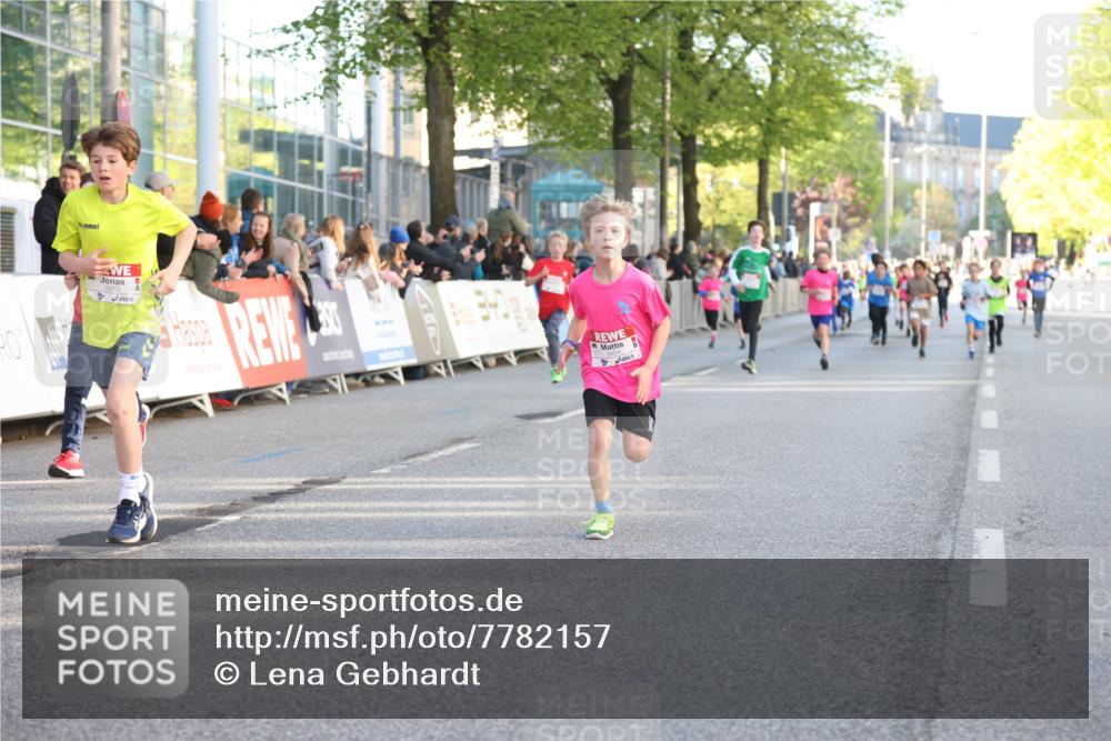 25.04.2025 - Das Zehntel Lena Gebhardt http://msf.ph/oto/7782157 26.04.2025 08:52:05 Ziel 1112, 1113, 1166, 1171, 1176, 1188, 1207, 1208, 1232, 1245, 1621, 1654, 1788, 1939, 2015, 2023, 2149, 2161, 2216, 2355, 2481, 2779, 2859, 2886, 2975, 3060, 3160, 3161, 3212, 3404, 3407, 3450, 3486, 3496, 3516, 3530, 3538, 3595, 3720, 3856, 3873 meine-sportfotos.de