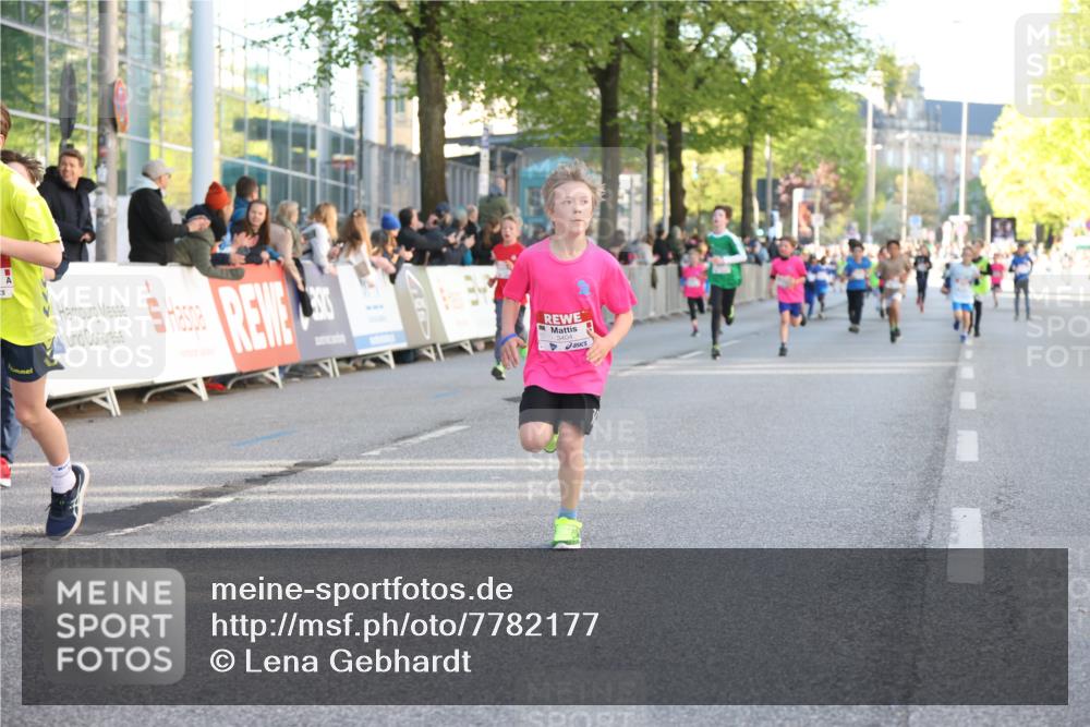 25.04.2025 - Das Zehntel Lena Gebhardt http://msf.ph/oto/7782177 26.04.2025 08:52:05 Ziel 1112, 1113, 1166, 1171, 1176, 1188, 1207, 1208, 1232, 1245, 1621, 1654, 1788, 1939, 2015, 2023, 2149, 2161, 2216, 2355, 2481, 2779, 2859, 2886, 2975, 3060, 3160, 3161, 3212, 3404, 3407, 3450, 3486, 3496, 3516, 3530, 3538, 3595, 3720, 3856, 3873 meine-sportfotos.de
