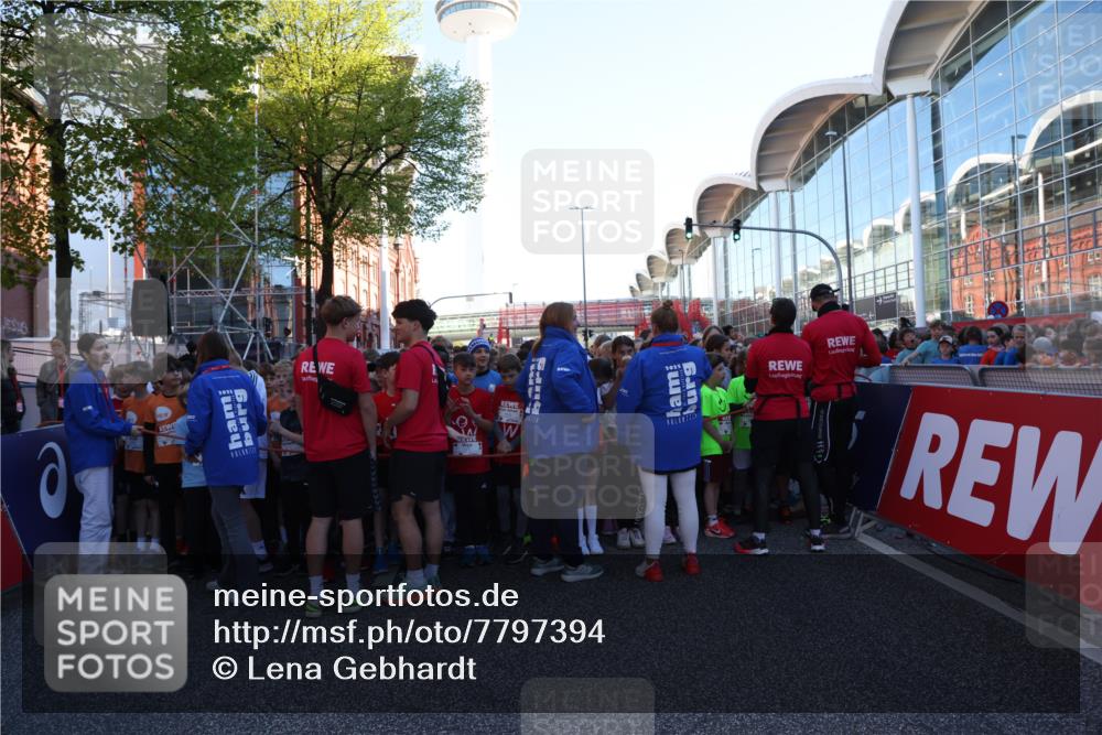 25.04.2025 - Das Zehntel Lena Gebhardt http://msf.ph/oto/7797394 26.04.2025 07:23:12 Allgemein zum Event 2015 meine-sportfotos.de