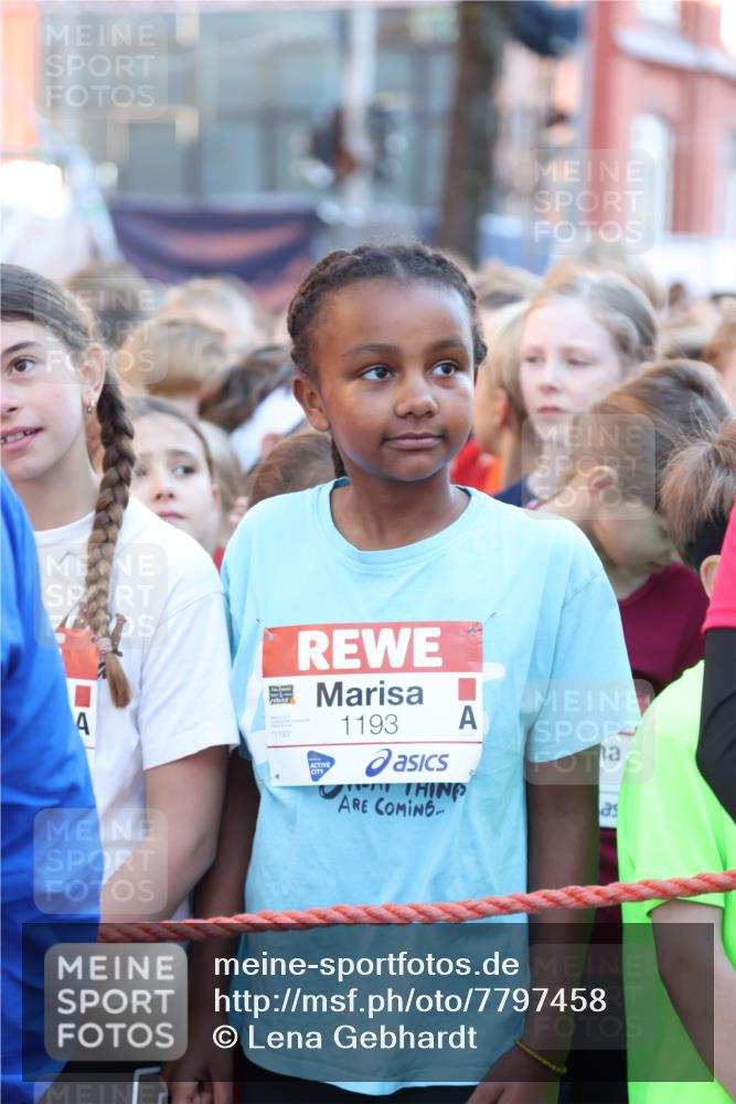 25.04.2025 - Das Zehntel Lena Gebhardt http://msf.ph/oto/7797458 26.04.2025 07:23:47 Allgemein zum Event 1193 meine-sportfotos.de