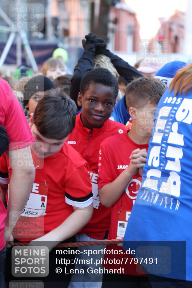 25.04.2025 - Das Zehntel Lena Gebhardt http://msf.ph/oto/7797491 26.04.2025 07:23:58 Allgemein zum Event 14, 1025 meine-sportfotos.de