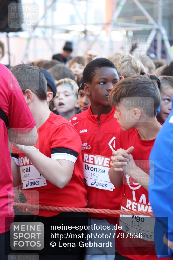 25.04.2025 - Das Zehntel Lena Gebhardt http://msf.ph/oto/7797536 26.04.2025 07:24:19 Allgemein zum Event 1194, 1189, 1945 meine-sportfotos.de