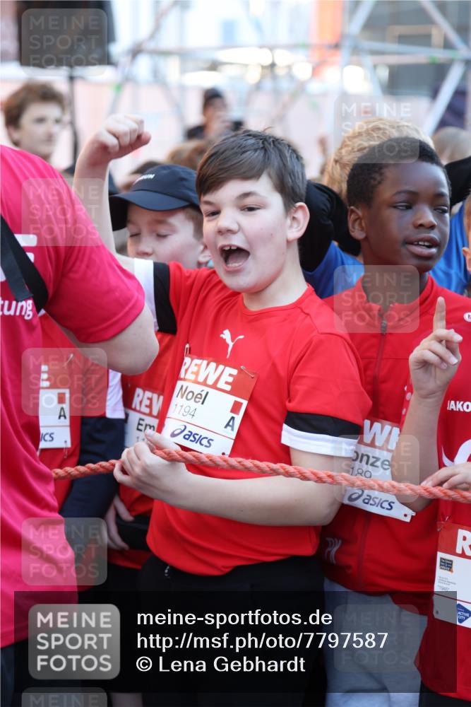 25.04.2025 - Das Zehntel Lena Gebhardt http://msf.ph/oto/7797587 26.04.2025 07:24:25 Allgemein zum Event 1194, 180, 1945 meine-sportfotos.de