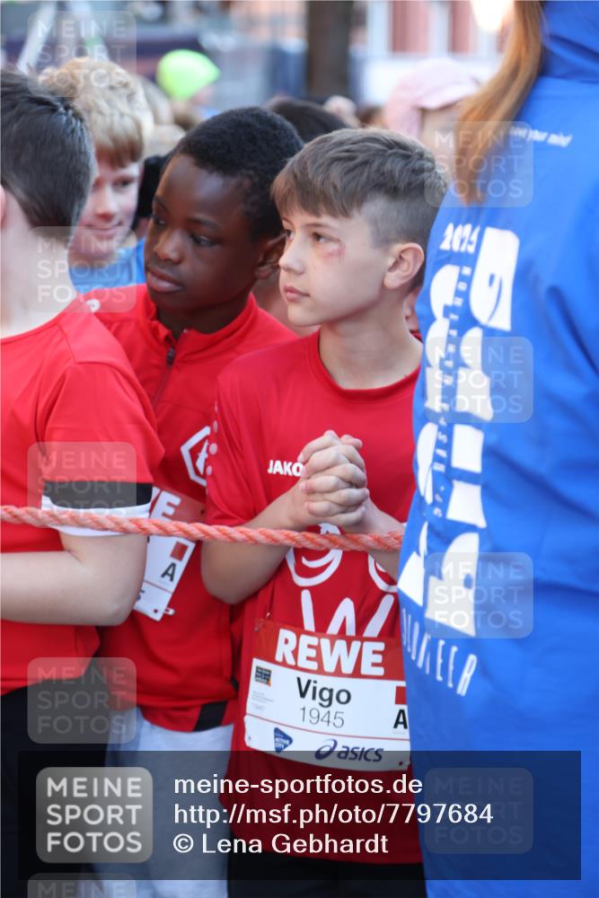 25.04.2025 - Das Zehntel Lena Gebhardt http://msf.ph/oto/7797684 26.04.2025 07:24:28 Allgemein zum Event 2674, 1945 meine-sportfotos.de