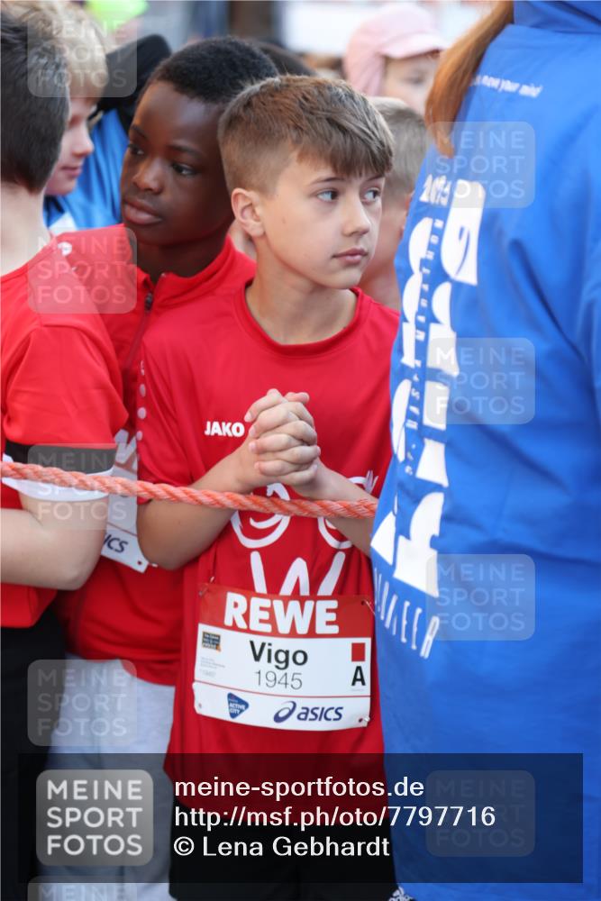 25.04.2025 - Das Zehntel Lena Gebhardt http://msf.ph/oto/7797716 26.04.2025 07:24:29 Allgemein zum Event 2014, 1945, 1945 meine-sportfotos.de