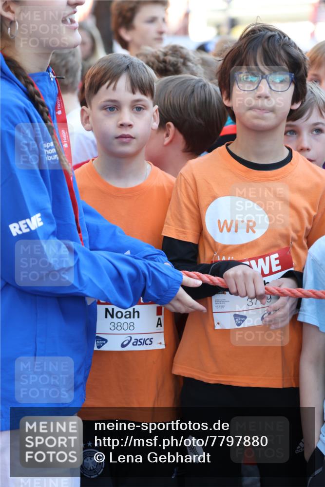 25.04.2025 - Das Zehntel Lena Gebhardt http://msf.ph/oto/7797880 26.04.2025 07:25:15 Allgemein zum Event 3808, 3729, 31 meine-sportfotos.de