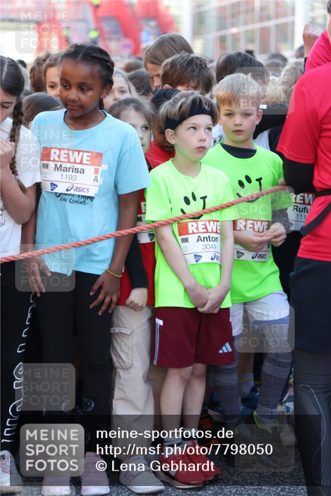 25.04.2025 - Das Zehntel Lena Gebhardt http://msf.ph/oto/7798050 26.04.2025 07:27:46 Allgemein zum Event 1193, 3049, 111 meine-sportfotos.de