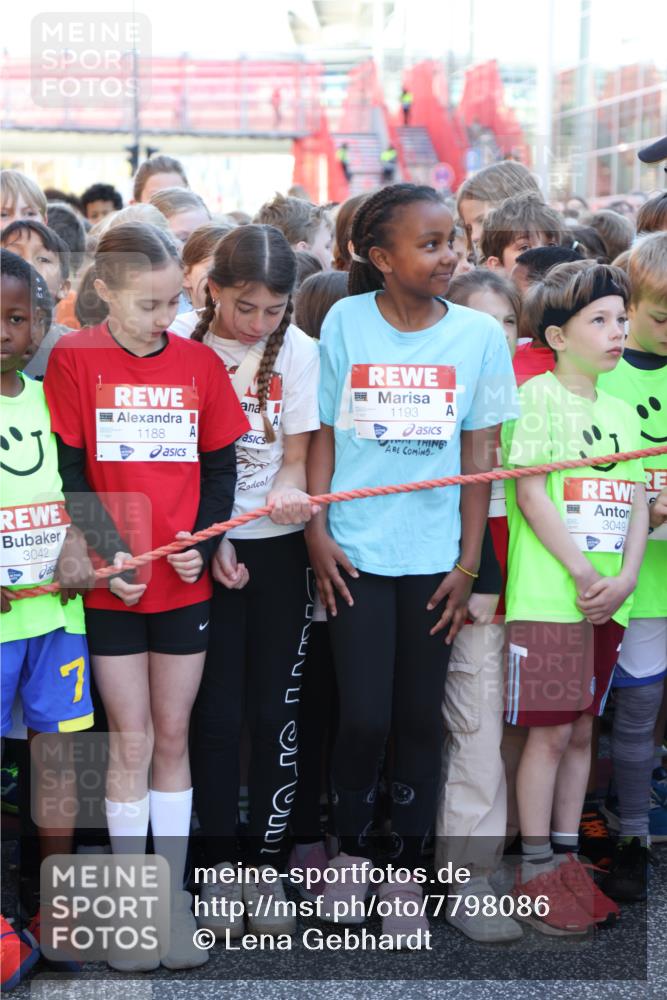 25.04.2025 - Das Zehntel Lena Gebhardt http://msf.ph/oto/7798086 26.04.2025 07:28:12 Allgemein zum Event 3042, 1188, 1193, 3049 meine-sportfotos.de