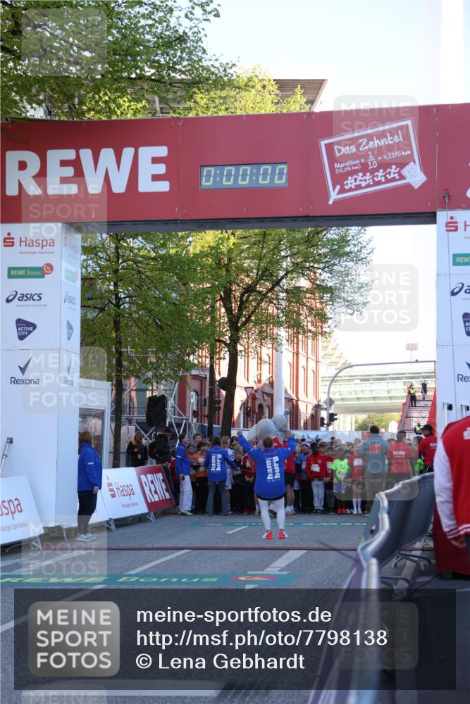 25.04.2025 - Das Zehntel Lena Gebhardt http://msf.ph/oto/7798138 26.04.2025 07:29:18 Allgemein zum Event 0, 00, 00, 42, 145, 4, 2145, 7175 meine-sportfotos.de