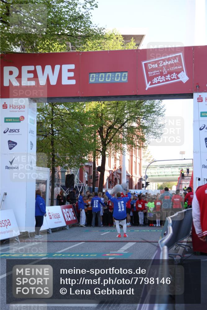 25.04.2025 - Das Zehntel Lena Gebhardt http://msf.ph/oto/7798146 26.04.2025 07:29:18 Allgemein zum Event 0, 00, 00, 42, 145, 10, 4, 2145, 2125 meine-sportfotos.de