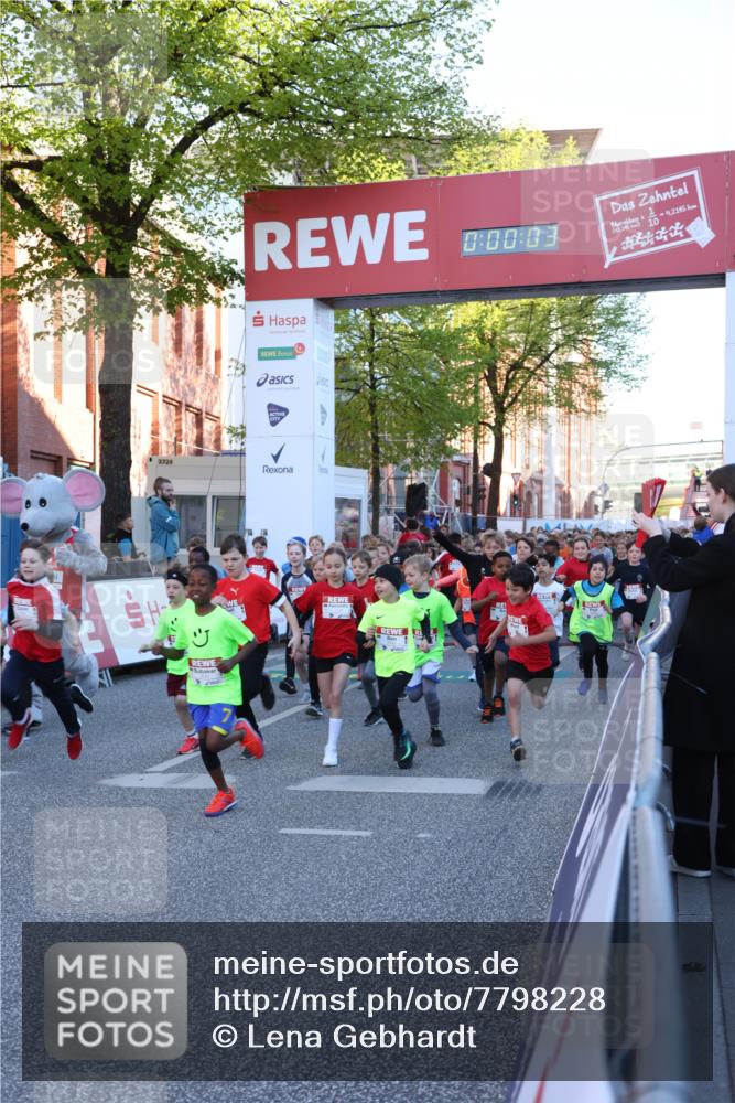 25.04.2025 - Das Zehntel Lena Gebhardt http://msf.ph/oto/7798228 26.04.2025 07:31:57 Allgemein zum Event 0, 00, 03, 42, 145, 10, 4, 2145, 2724 meine-sportfotos.de