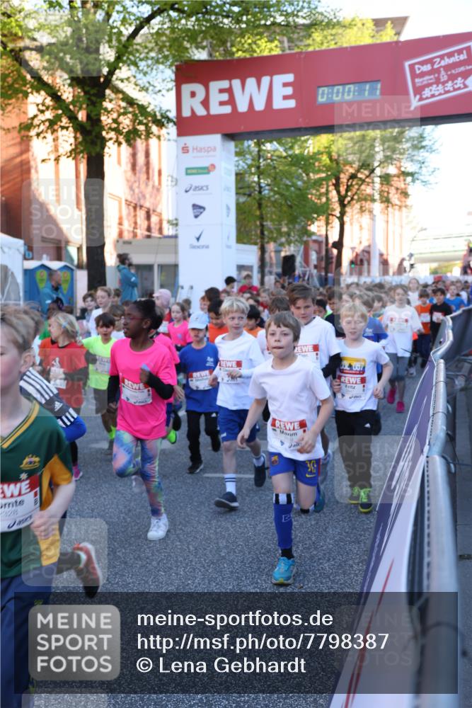 25.04.2025 - Das Zehntel Lena Gebhardt http://msf.ph/oto/7798387 26.04.2025 07:32:05 Allgemein zum Event 0, 00, 11, 30, 837 meine-sportfotos.de