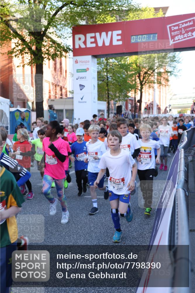 25.04.2025 - Das Zehntel Lena Gebhardt http://msf.ph/oto/7798390 26.04.2025 07:32:05 Allgemein zum Event 0, 00, 1, 2345, 057 meine-sportfotos.de