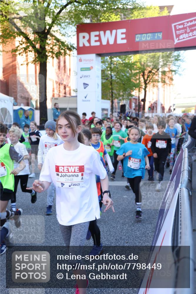 25.04.2025 - Das Zehntel Lena Gebhardt http://msf.ph/oto/7798449 26.04.2025 07:32:08 Allgemein zum Event 0, 00, 14, 2848 meine-sportfotos.de