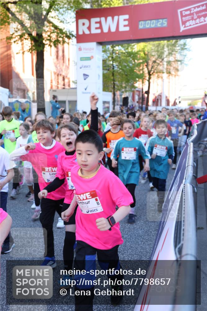 25.04.2025 - Das Zehntel Lena Gebhardt http://msf.ph/oto/7798657 26.04.2025 07:32:18 Allgemein zum Event 343, 0, 00, 25, 2, 3512 meine-sportfotos.de