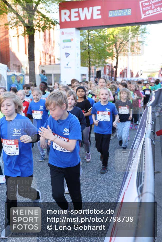 25.04.2025 - Das Zehntel Lena Gebhardt http://msf.ph/oto/7798739 26.04.2025 07:32:22 Allgemein zum Event 00, 28, 1226 meine-sportfotos.de