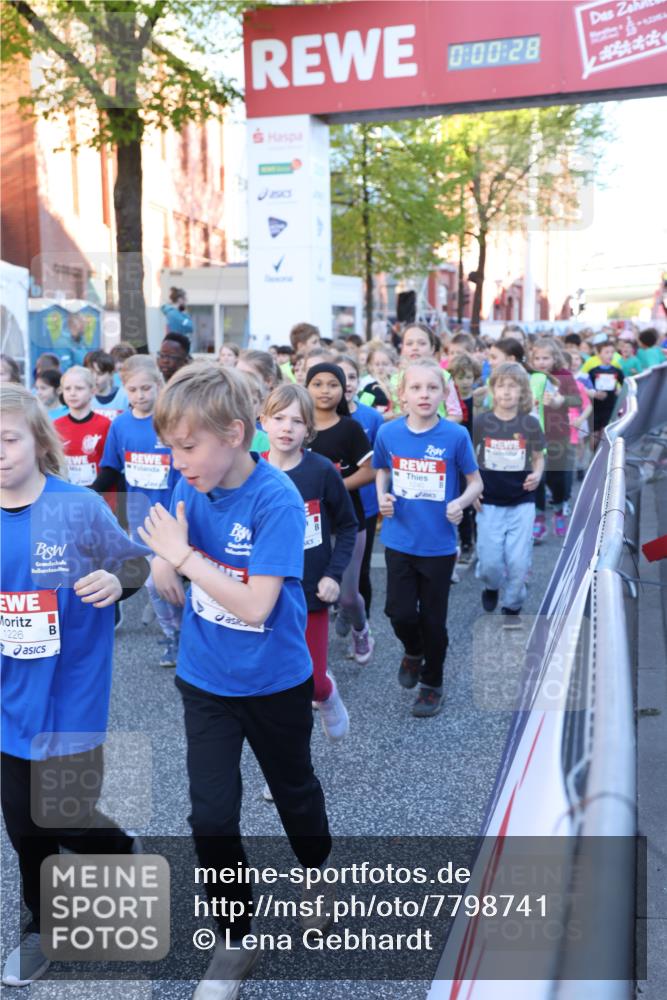 25.04.2025 - Das Zehntel Lena Gebhardt http://msf.ph/oto/7798741 26.04.2025 07:32:22 Allgemein zum Event 1226, 0, 00, 28 meine-sportfotos.de