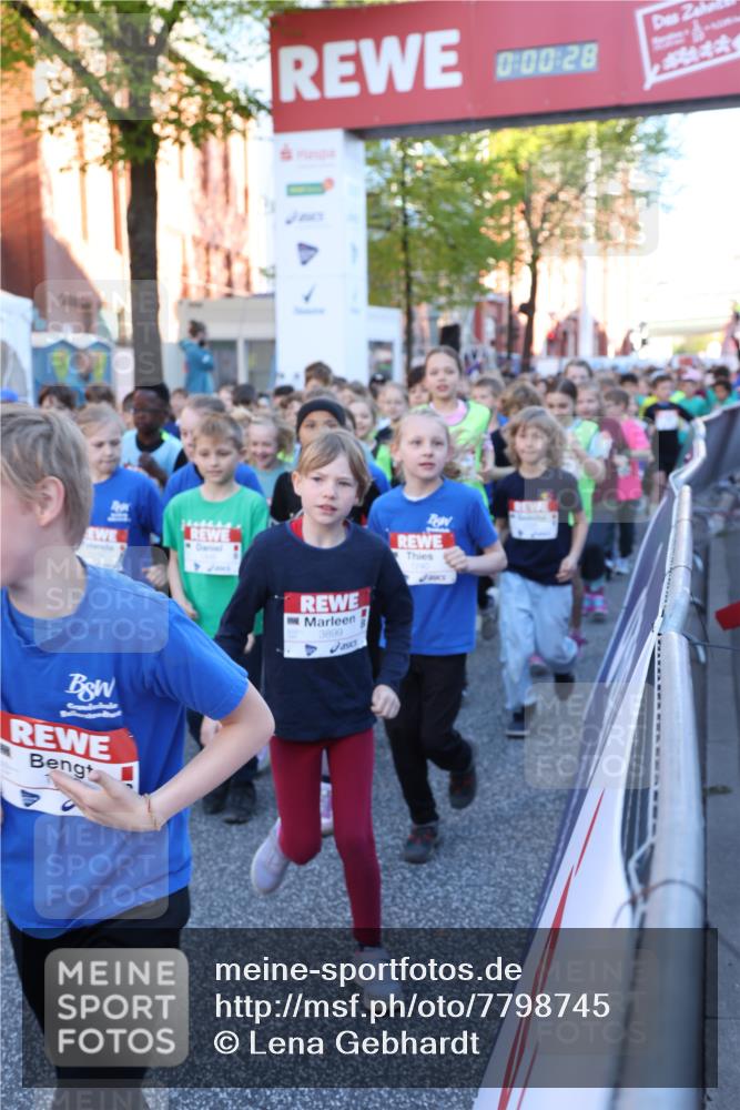 25.04.2025 - Das Zehntel Lena Gebhardt http://msf.ph/oto/7798745 26.04.2025 07:32:22 Allgemein zum Event 00, 28, 3899 meine-sportfotos.de