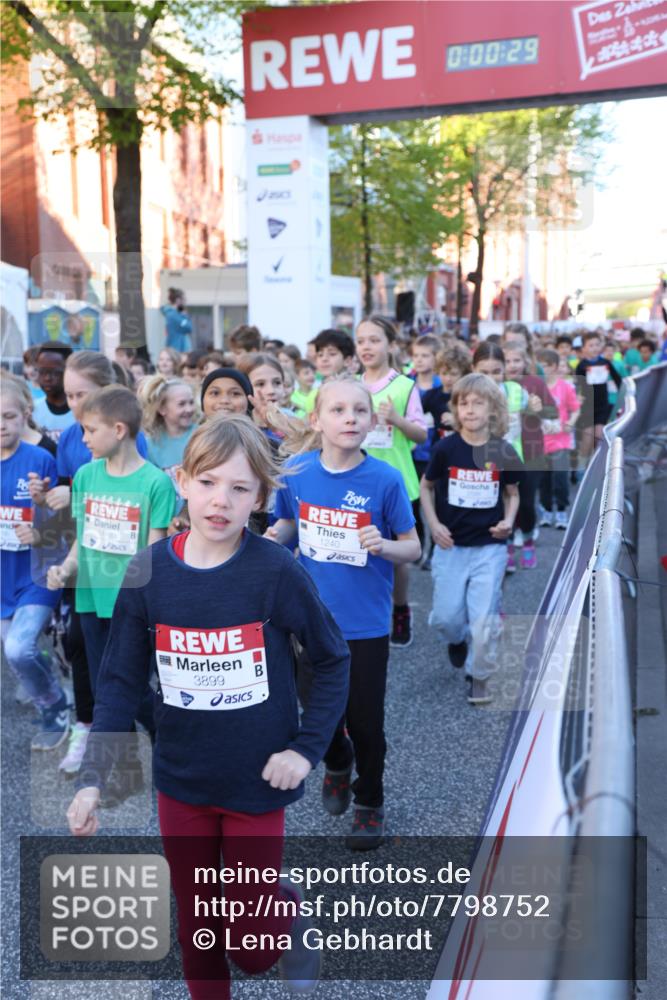 25.04.2025 - Das Zehntel Lena Gebhardt http://msf.ph/oto/7798752 26.04.2025 07:32:22 Allgemein zum Event 00, 29, 1448, 1240, 3899 meine-sportfotos.de