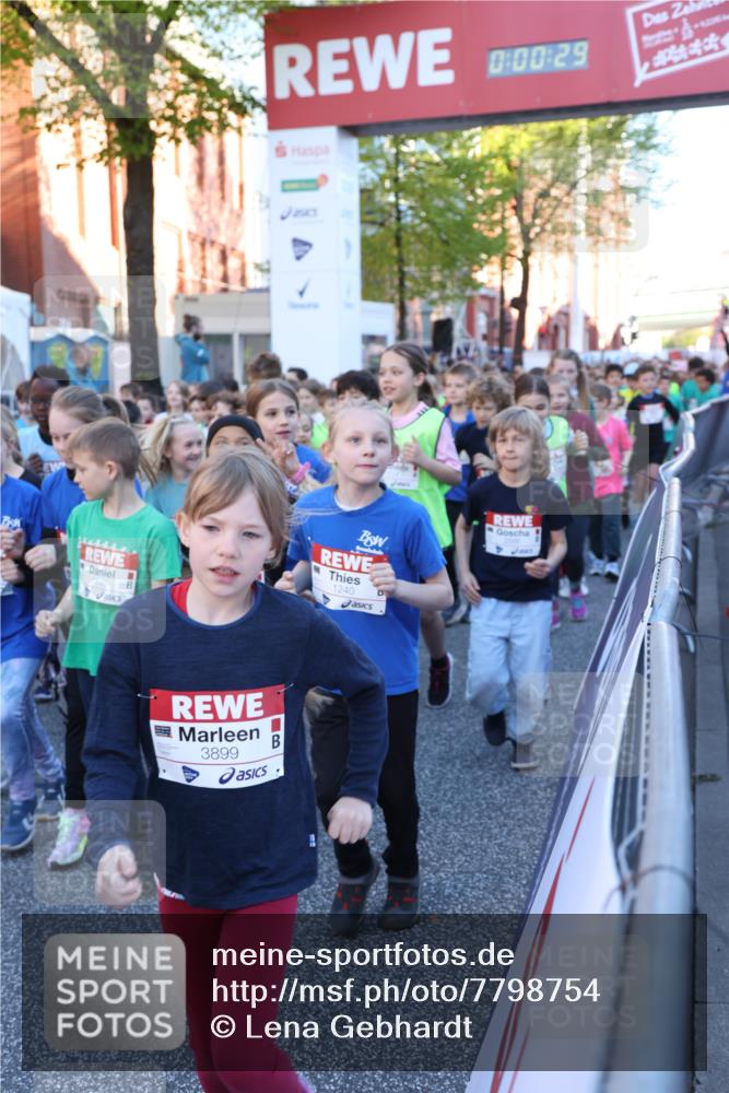 25.04.2025 - Das Zehntel Lena Gebhardt http://msf.ph/oto/7798754 26.04.2025 07:32:22 Allgemein zum Event 1448, 00, 29, 3899, 1240 meine-sportfotos.de